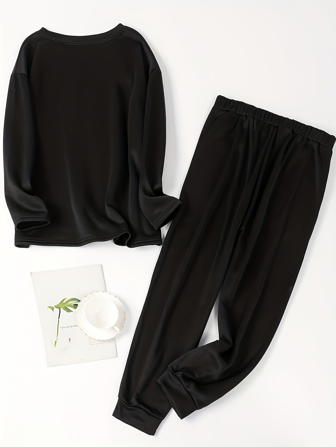  Heart & Art Print Fleece Lounge Set Long Sleeve Top & Joggers Pajamas