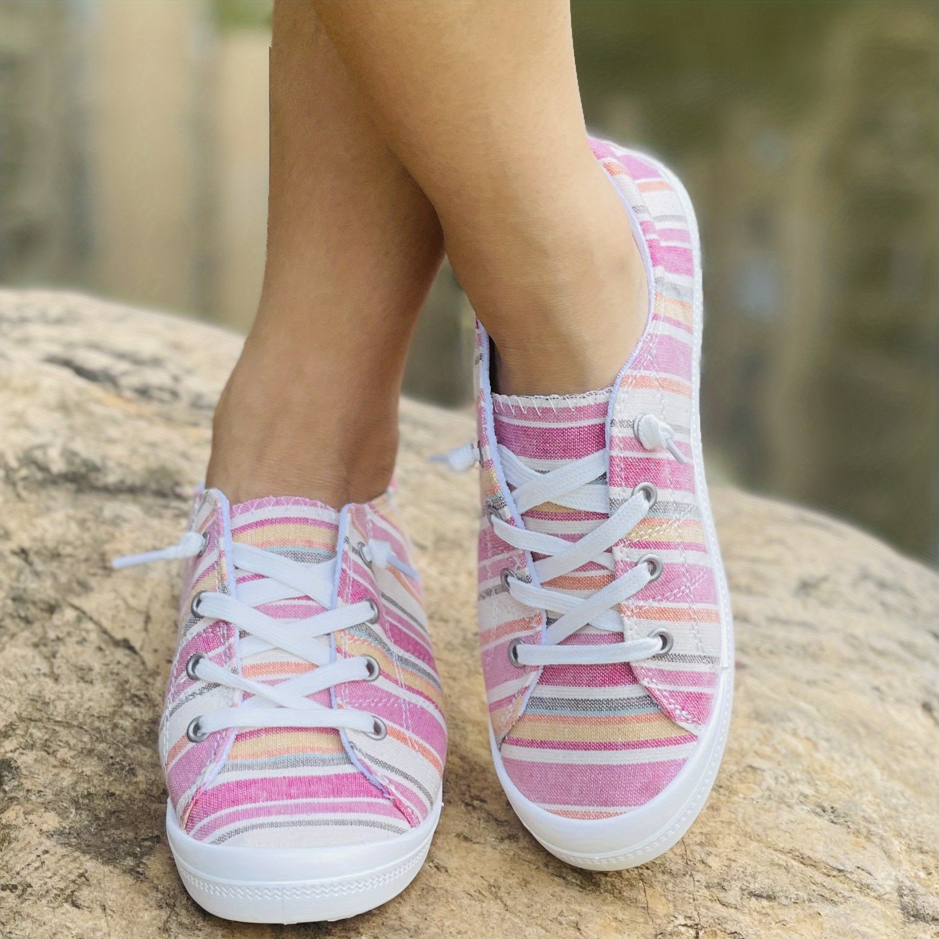 Women's Striped Canvas Low Top Sneakers Lightweight Outdoor Shoes
