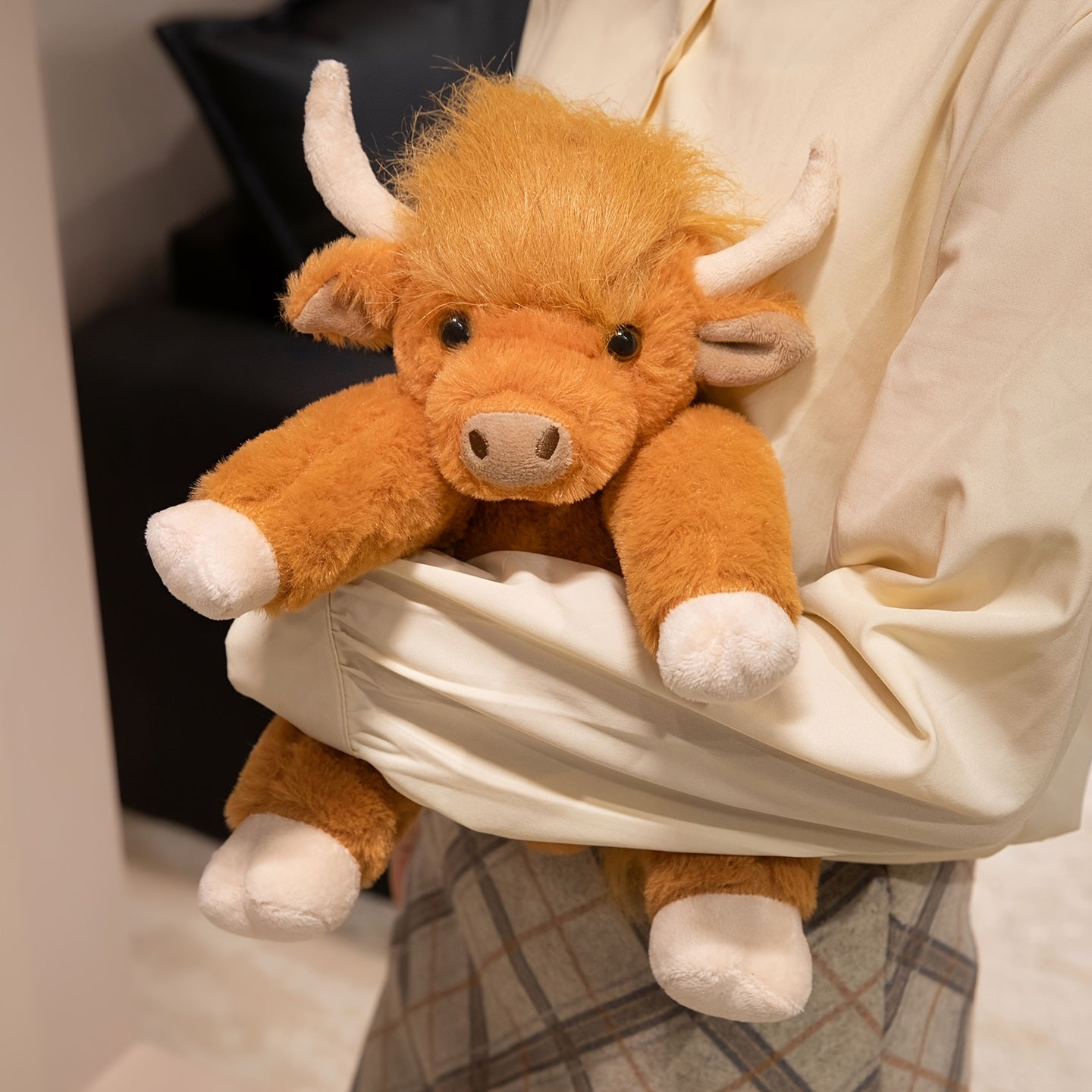 Highland Cattle Plush Toy with Movable Joints - Fluffy Stuffed Animal