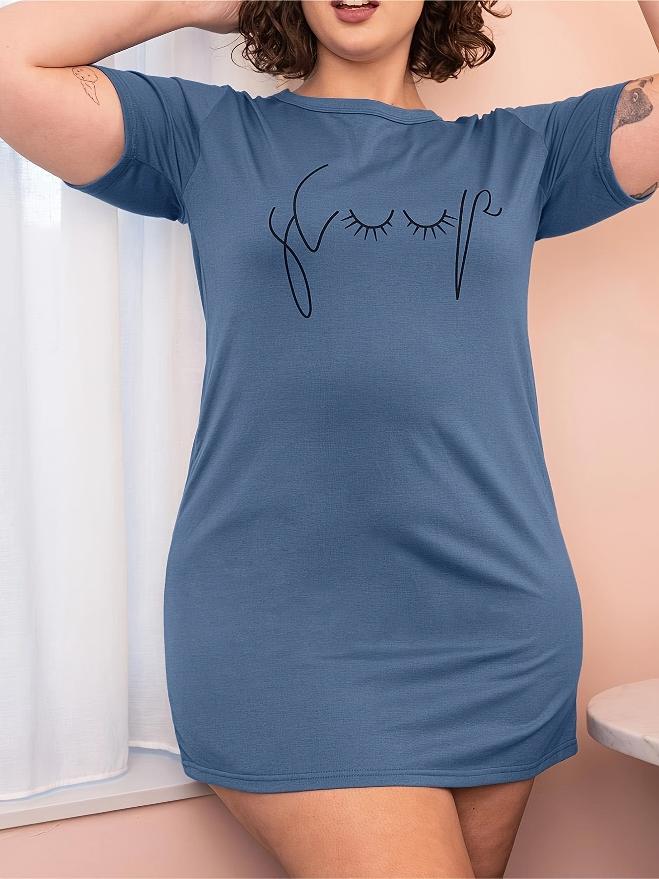  Abstract Face Print Short Sleeve Tee Sleep Dress