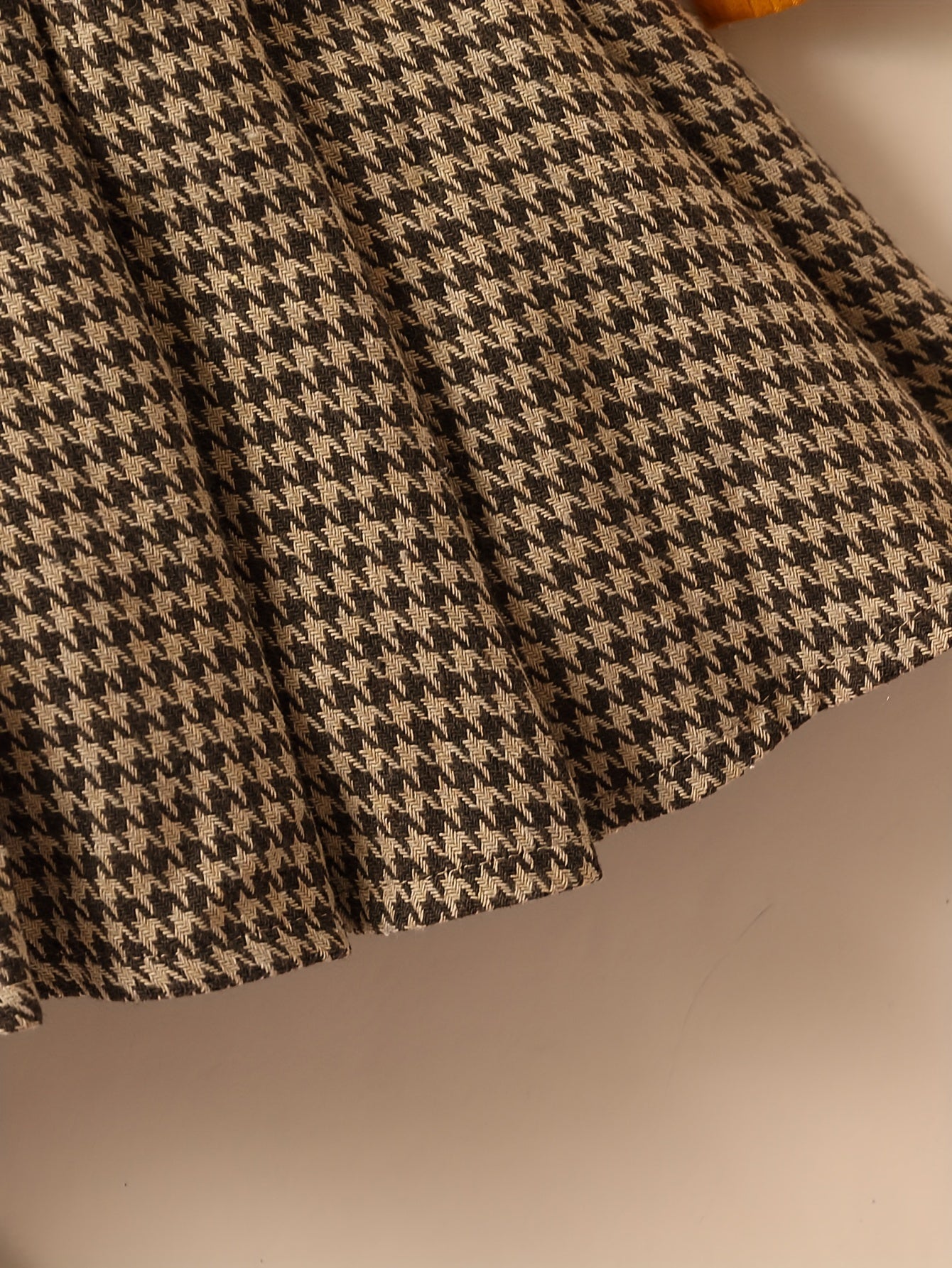 Girl's Preppy Style Turtleneck Top & Houndstooth Skirt Set
