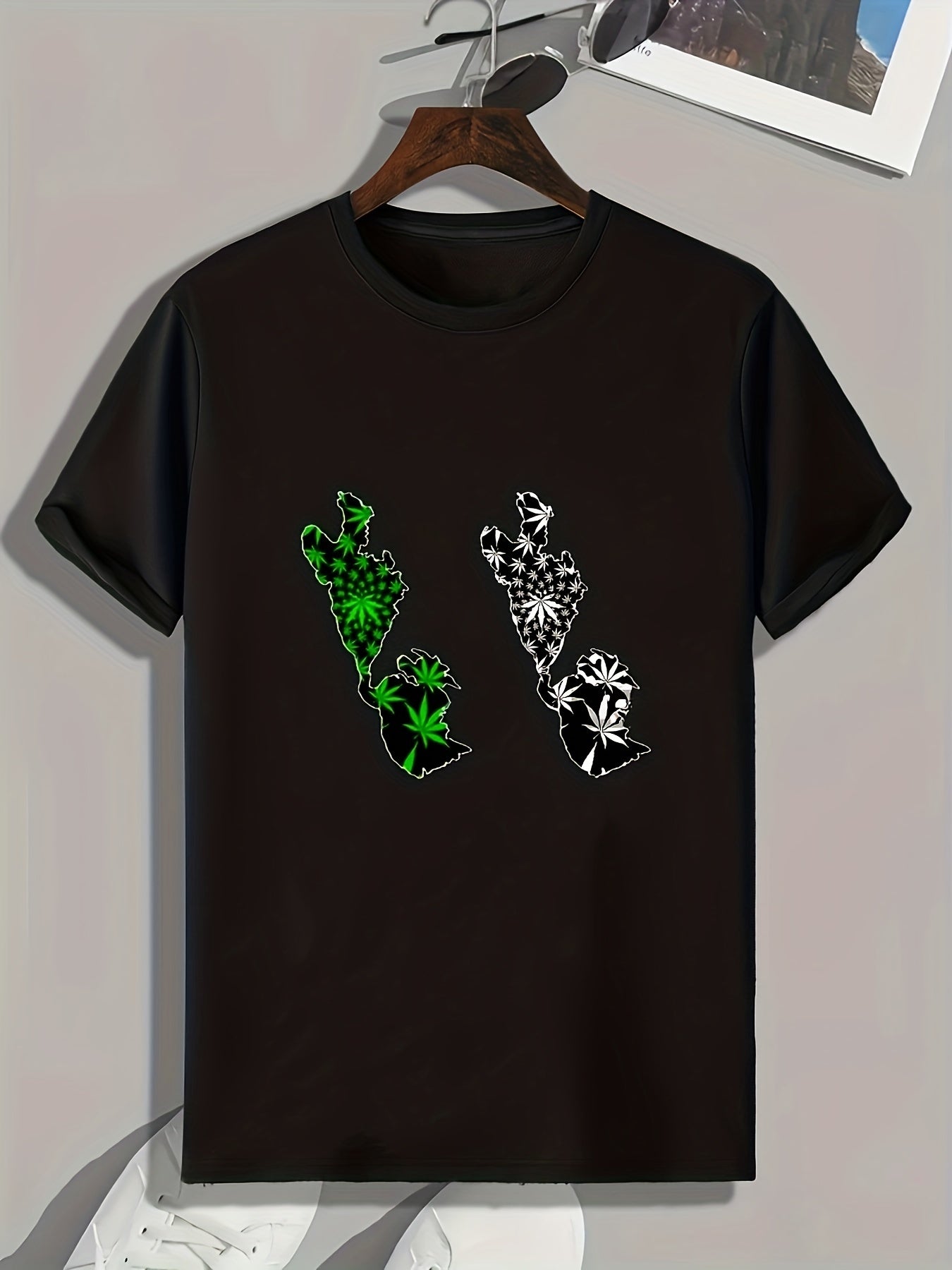 Leaves Print Men's Graphic T shirt for Summer