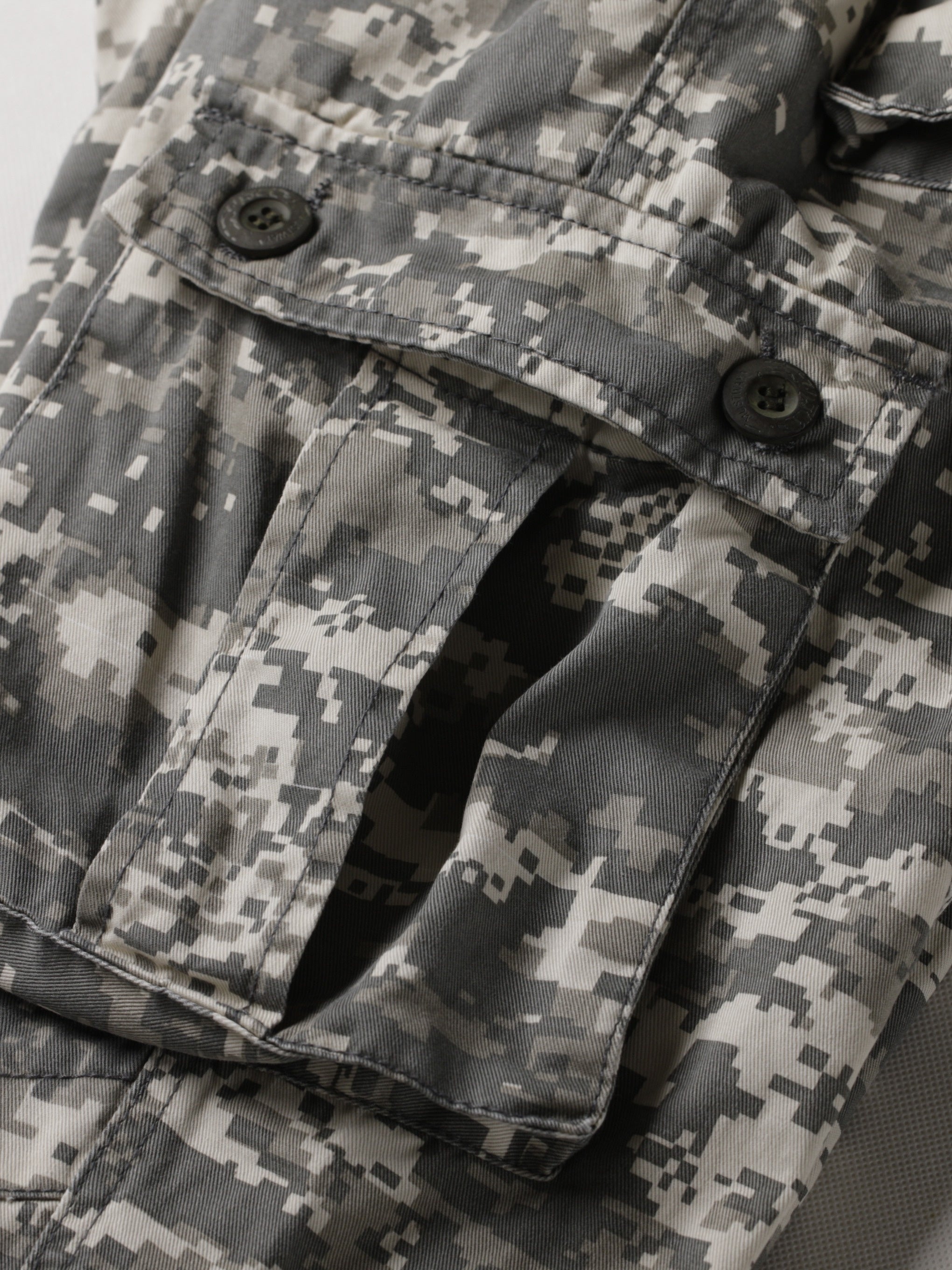 Men's Camo Cargo Pants with Pockets