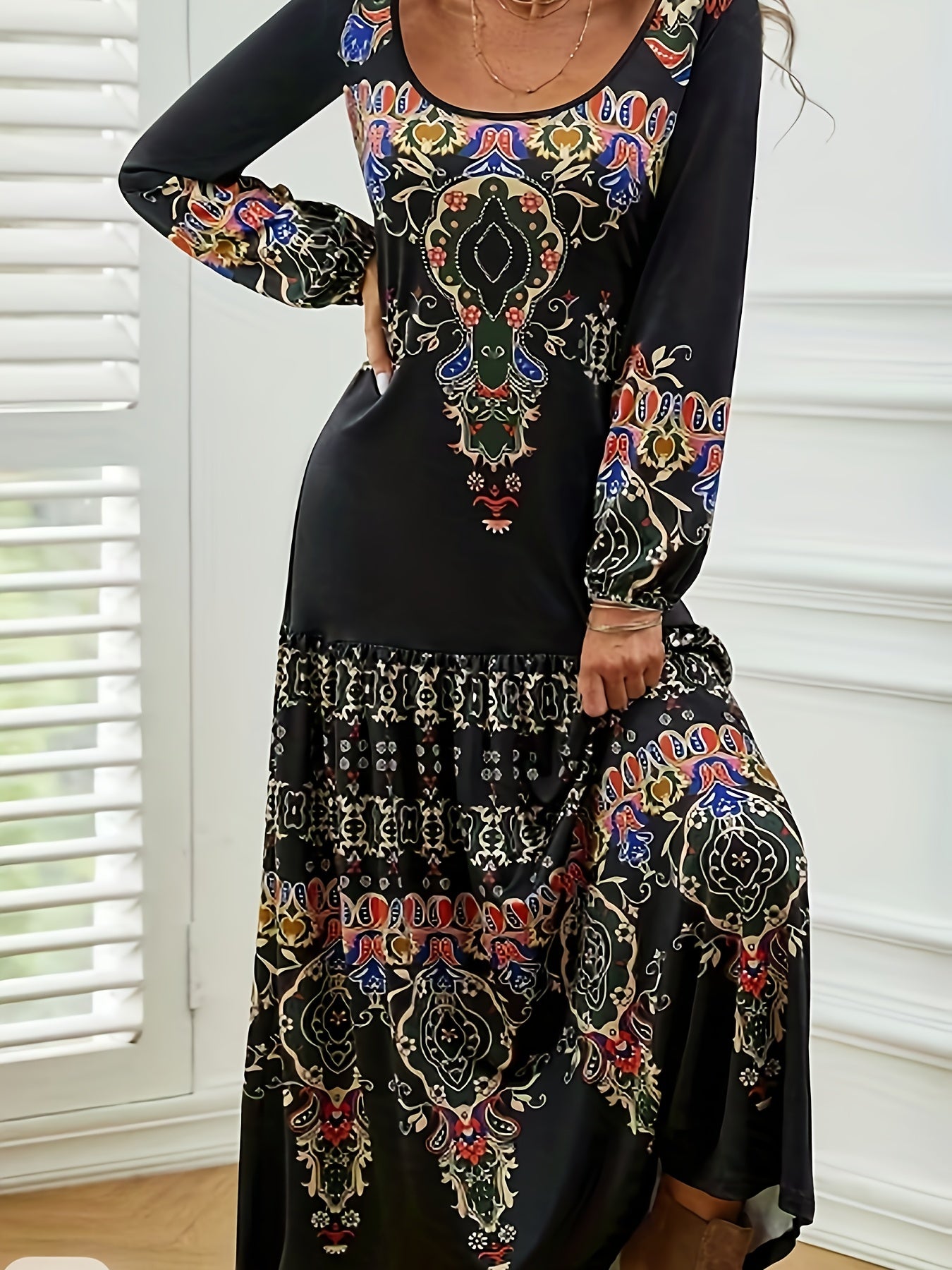  Floral Print Long Sleeve Maxi Dress