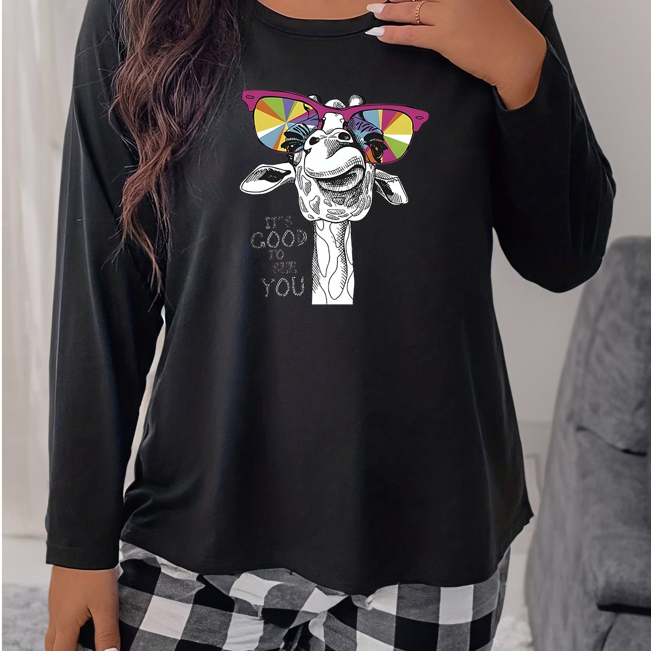  Cartoon Giraffe Print Long Sleeve Pajama Top