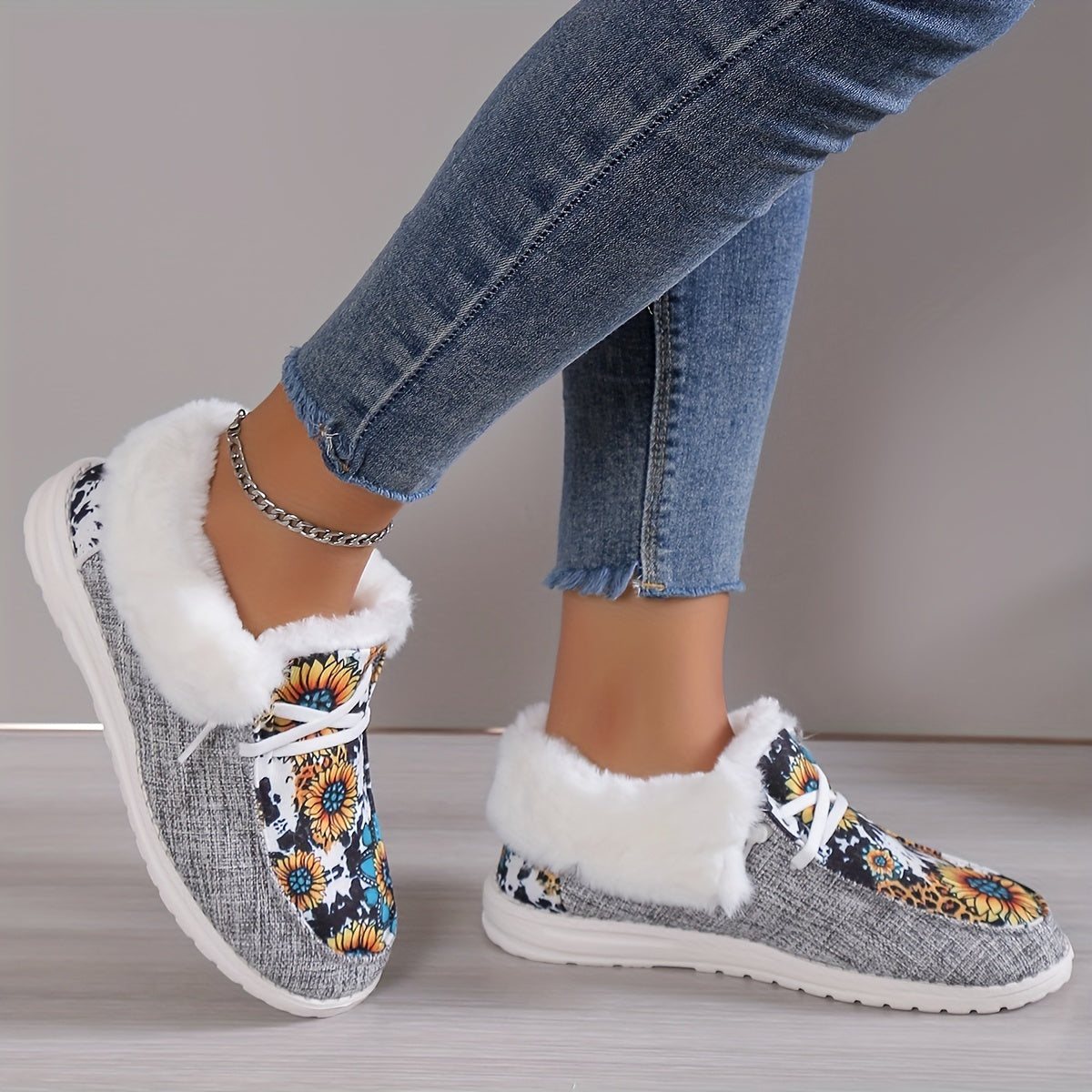 Women's Snow Boots Sunflower Print Plush Lined Slip On Fuzzy Canvas Shoes