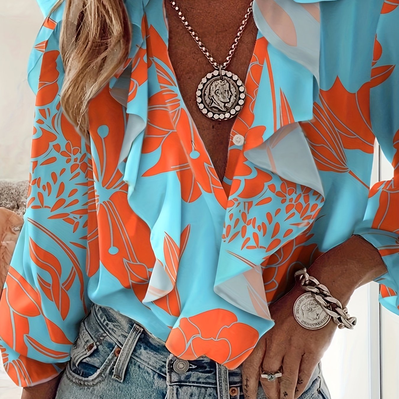  Floral Print Ruffle Sleeve V Neck Blouse