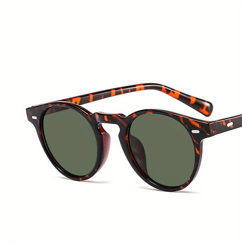 Stylish Men's Sunglasses for Street Photography and Holiday Parties