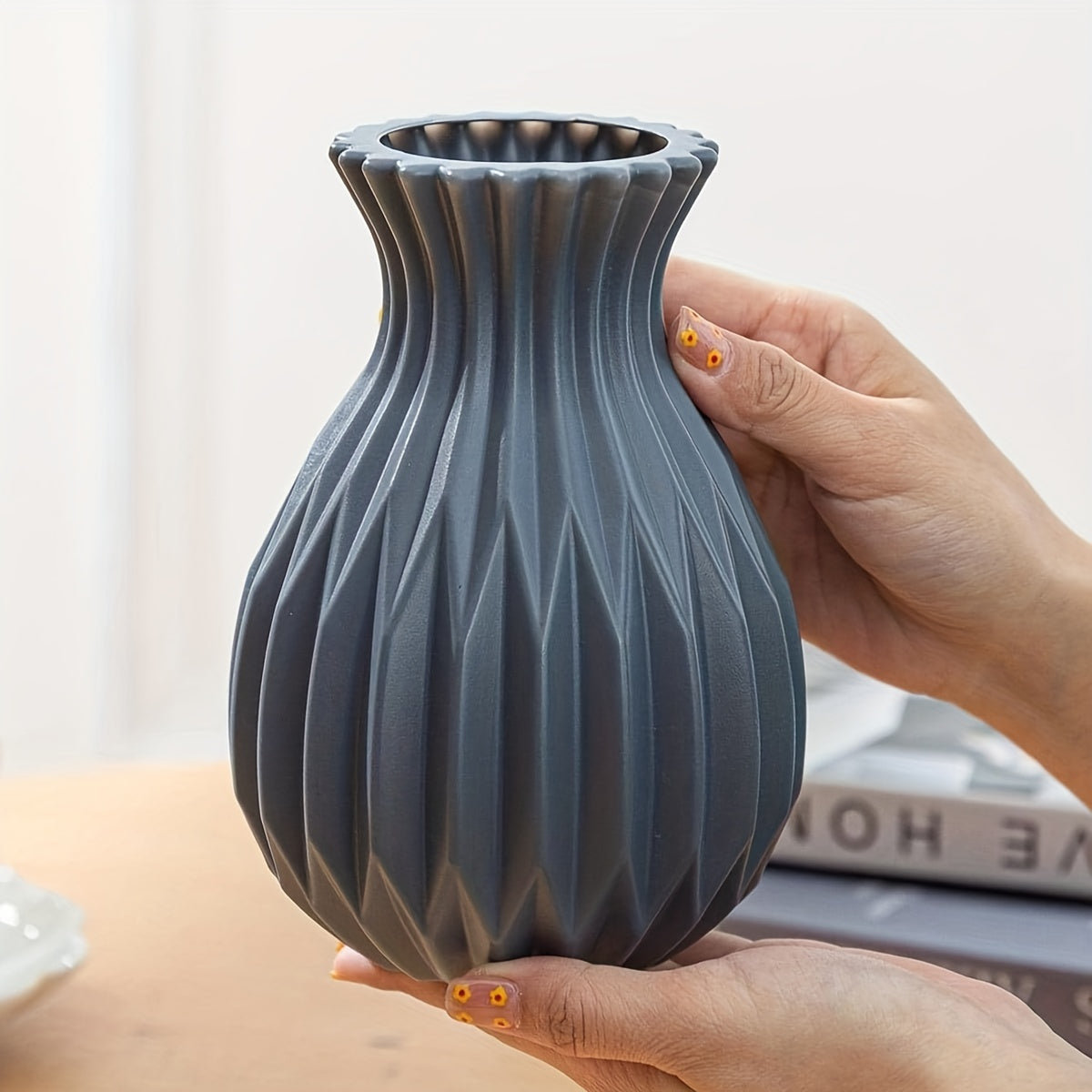 Modern Plastic Vase for Roses Stylish Decor Home Table Dining Kitchen Bedroom