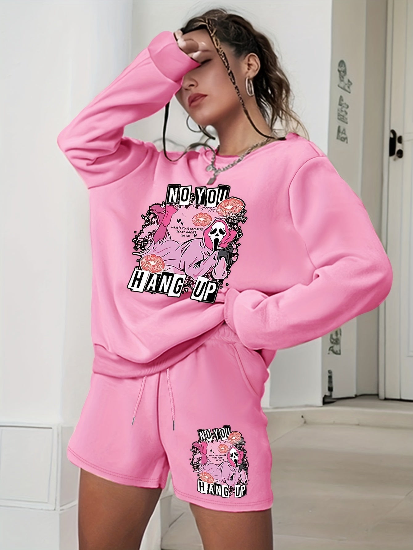  Women's Halloween Graphic Print Sweatshirt & Shorts Set