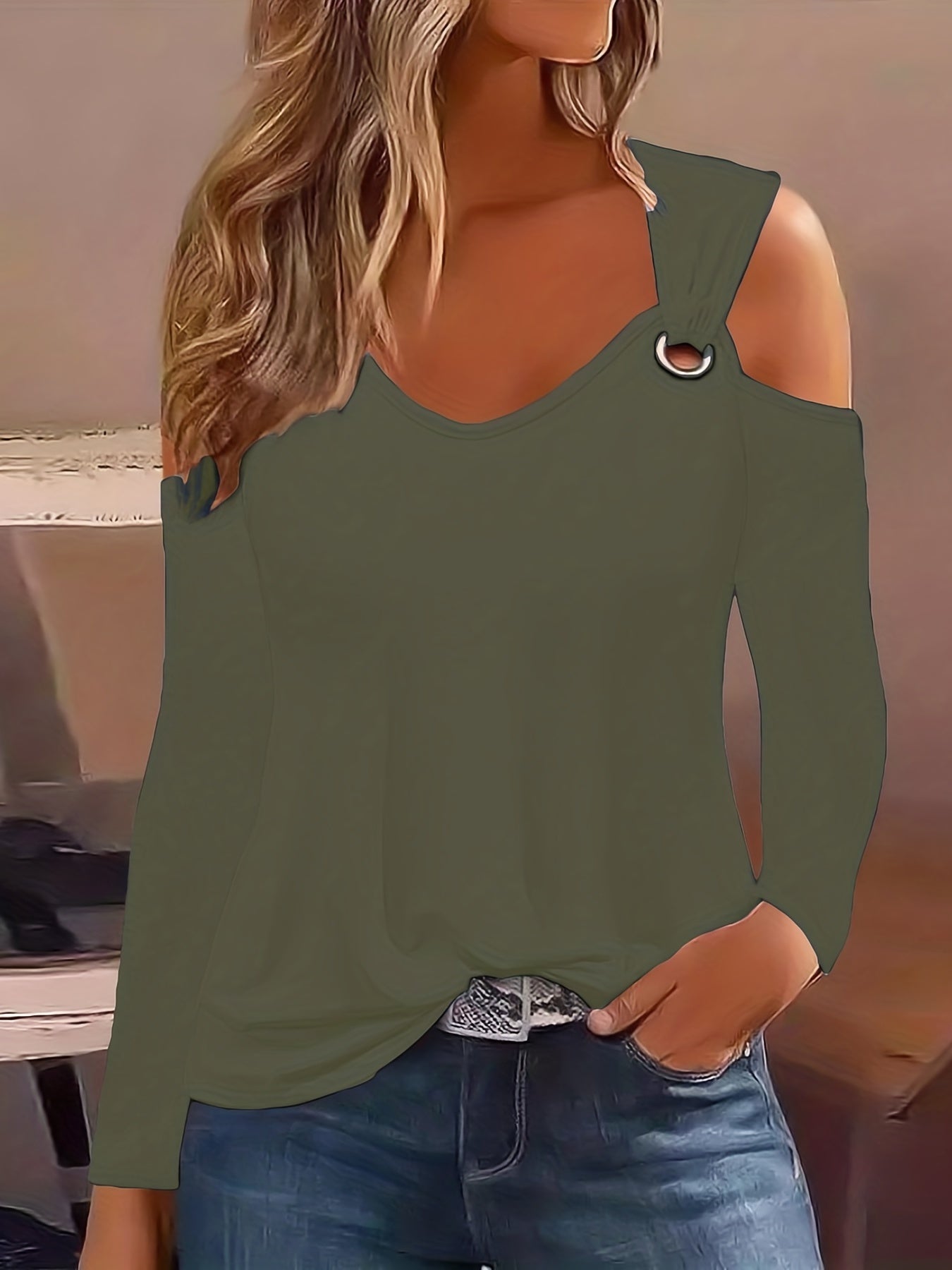  Solid Grommet Cold Shoulder Long Sleeve Top