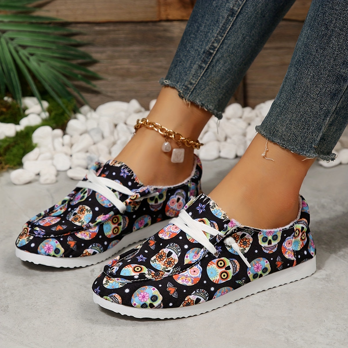 Colorful Skull Print Canvas Shoes Lace Up Outdoor Sneakers