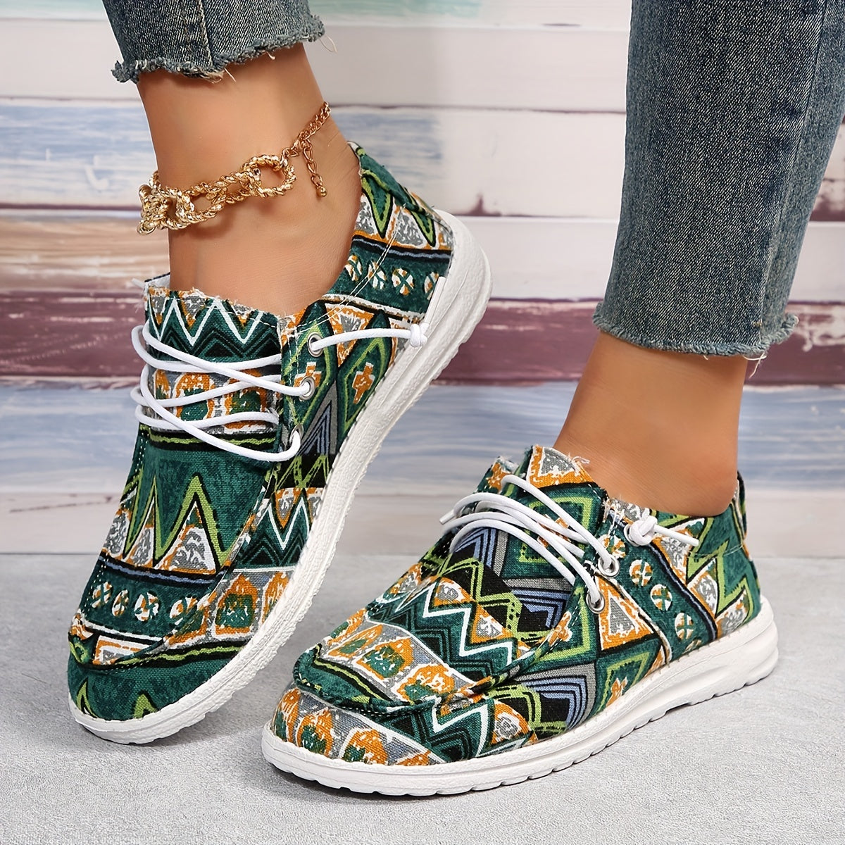 Women's Tribal Style Canvas Slip-On Shoes Lightweight Flat Walking Shoes