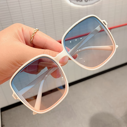 Gradient Square Sunglasses for Women, Large Frame Eyewear