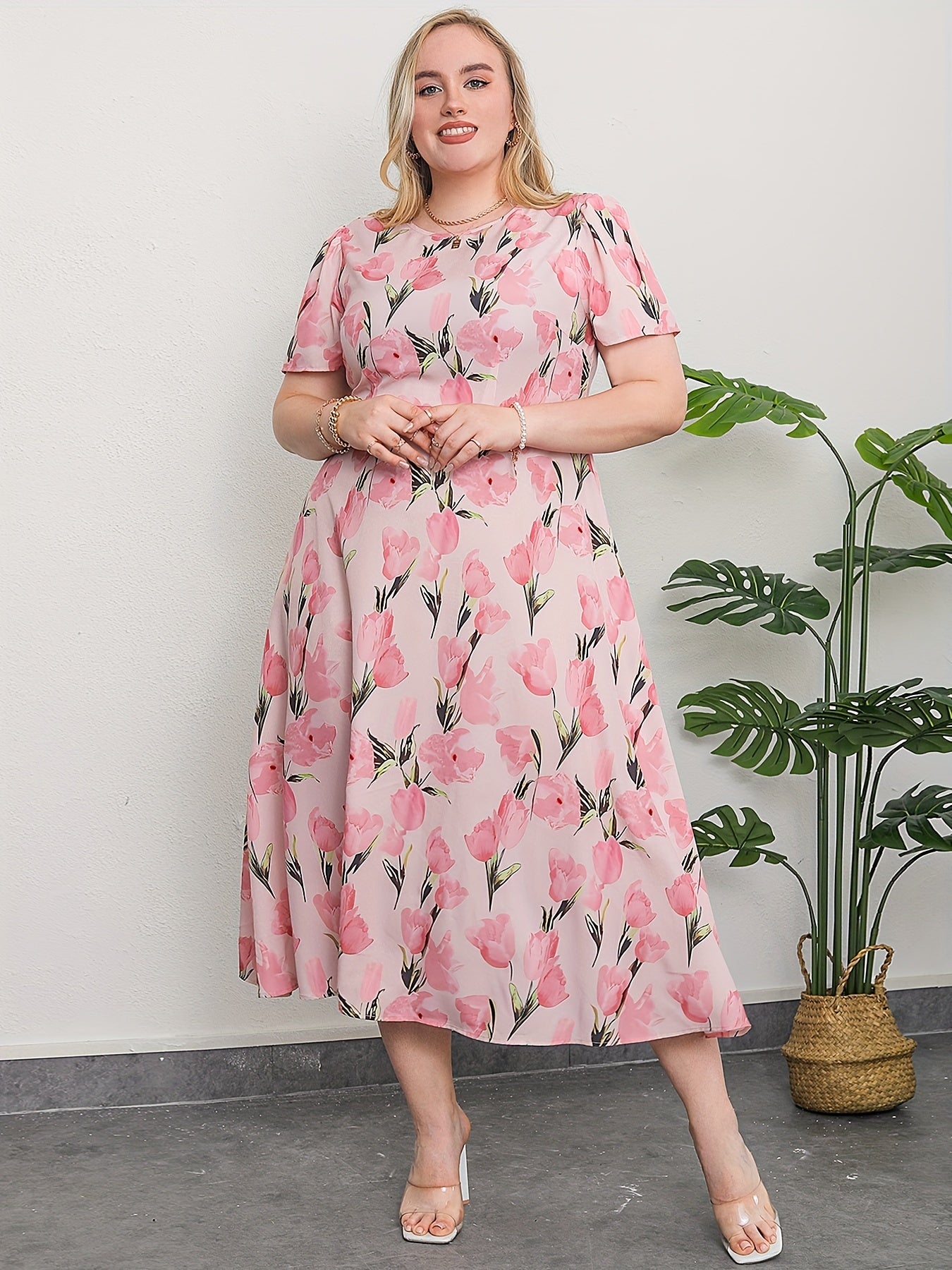 Women's Plus Floral Print Short Sleeve Midi Dress