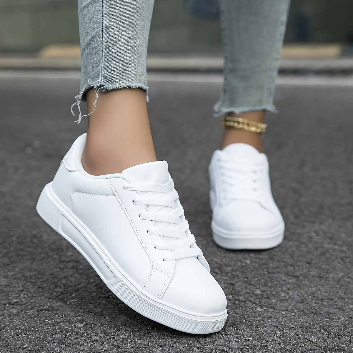 Women's Lace-up Low Skate Shoes Comfort Flats Casual Sneakers