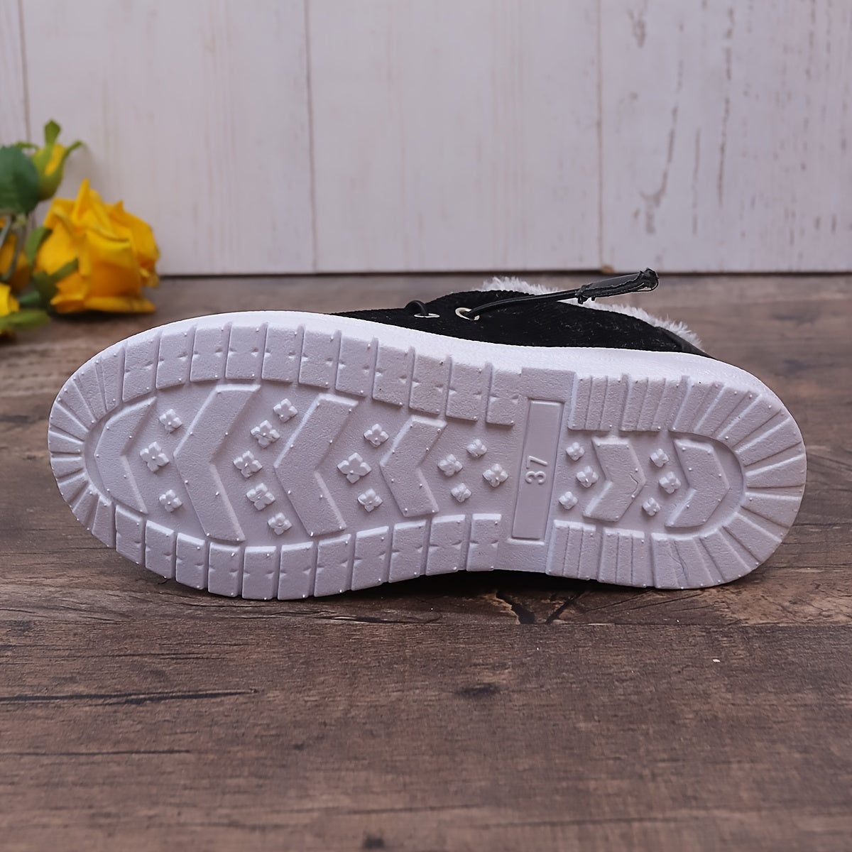 Women's Non-Slip Thickened Sneakers Low Top Warm Sport Shoes