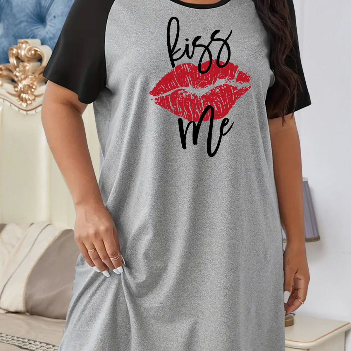  Kiss & Letter Print Raglan Sleeve Sleep Dress