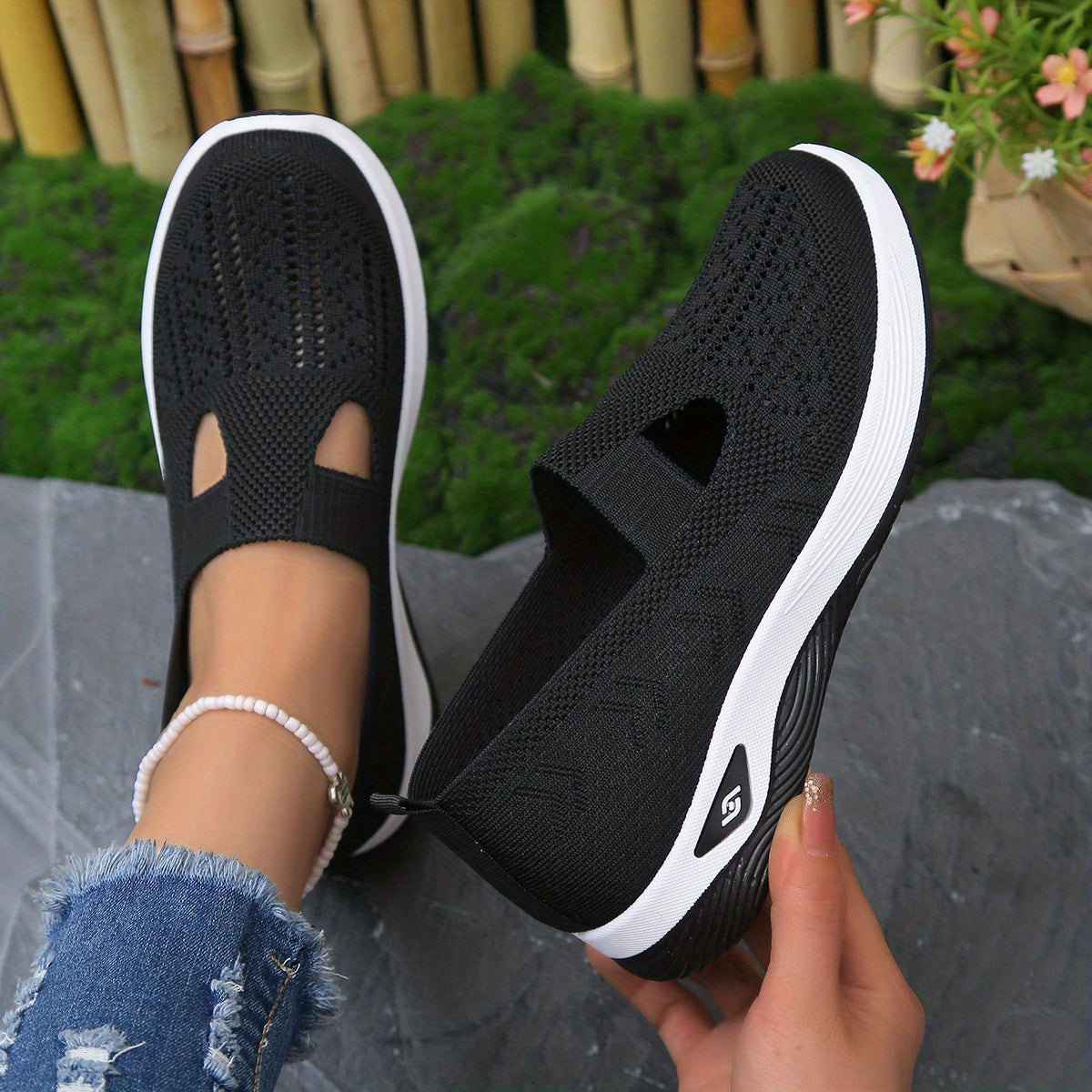 Women's Knit Sports Shoes Comfortable Slip On Walking Shoes