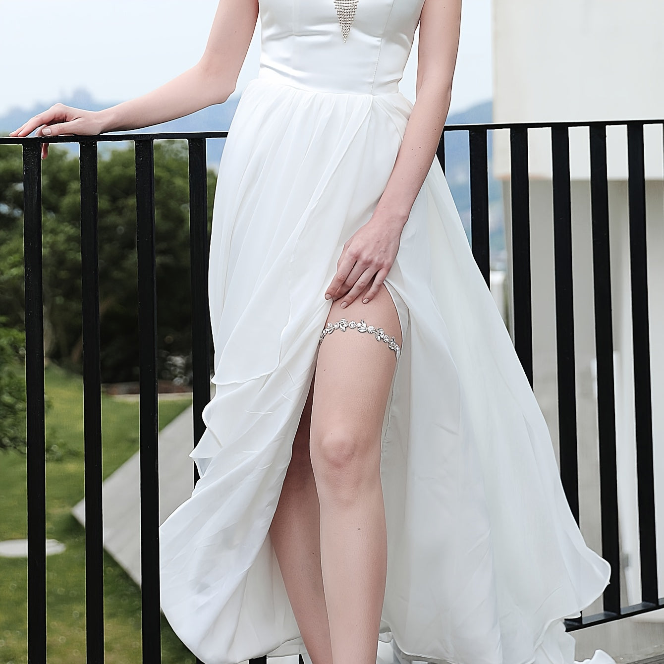 Bridal Garter Thigh Chain Gemstone Cluster Stretchy Belt