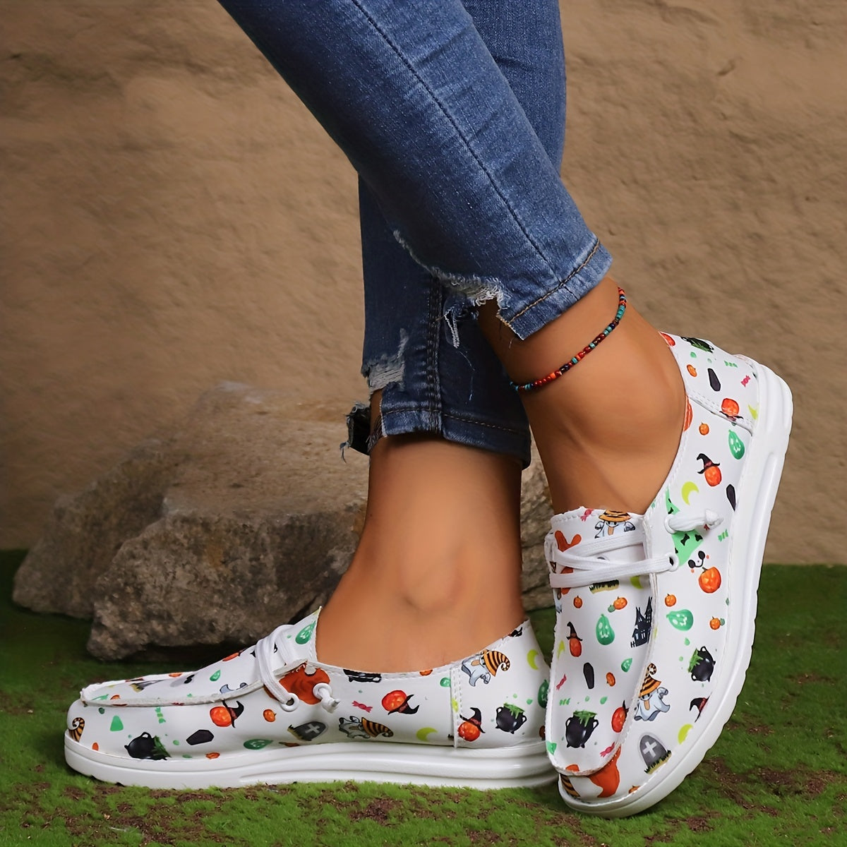 Halloween Ghost Pattern Skate Shoes Soft Comfortable Canvas Sneakers