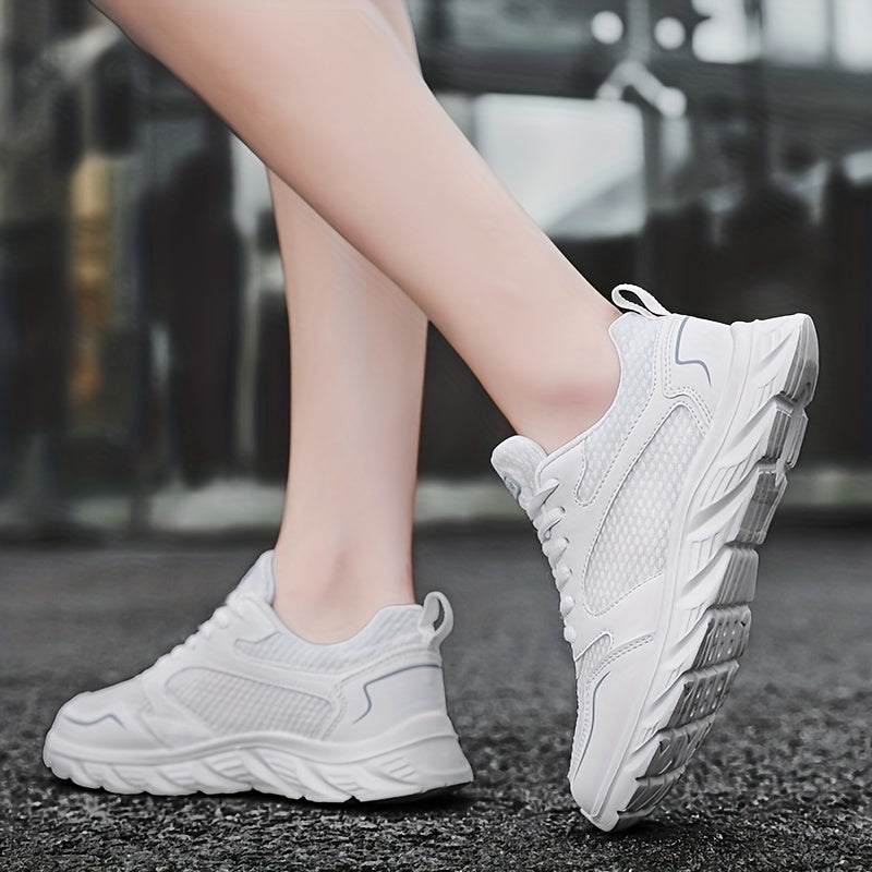 Women's Lightweight Lace-Up Outdoor Running Shoes Soft Sole Mesh Sneakers