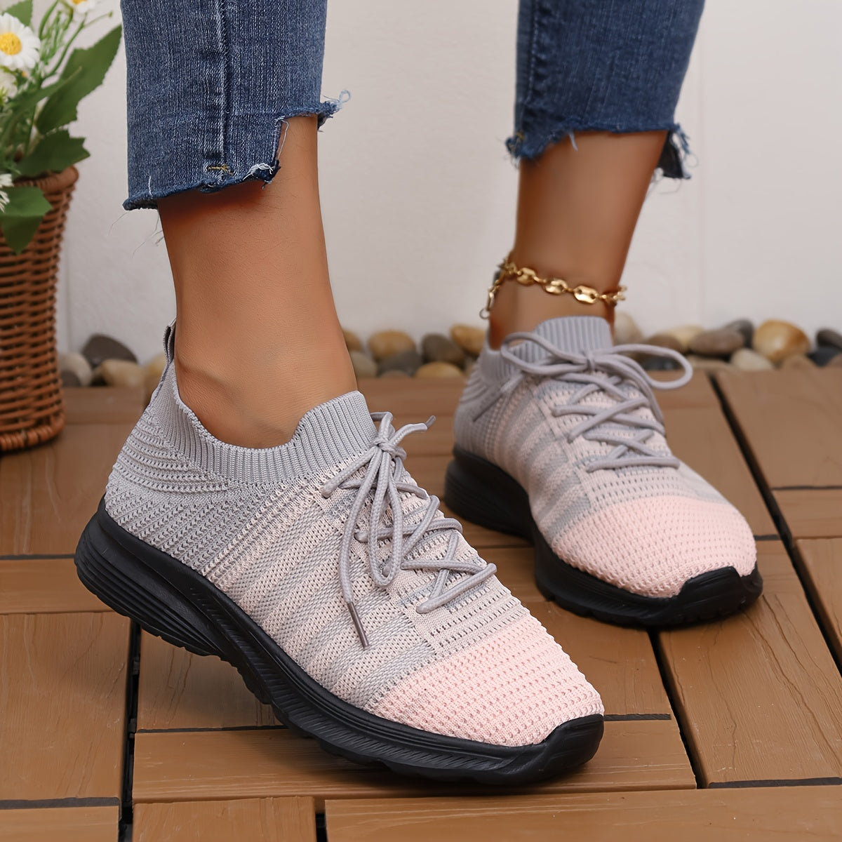 Women's Breathable Mesh Road Running Shoes Lightweight Lace up Soles Non slip