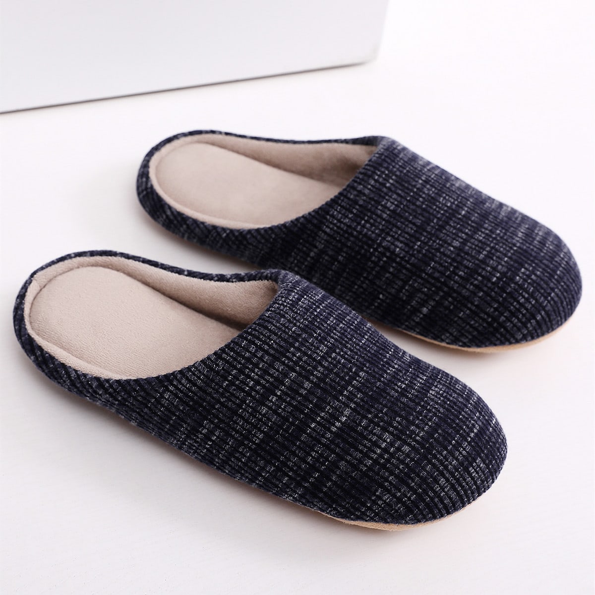 Men's Cozy Indoor Slippers with Plush Lining