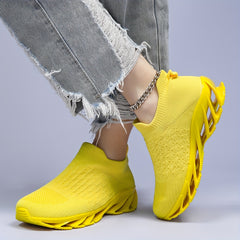 Women's Mesh Slip-On Athletic Running Shoes Solid Blade Style