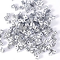 100pcs 8mm 4 Plastic Dice for Parties Chess Games