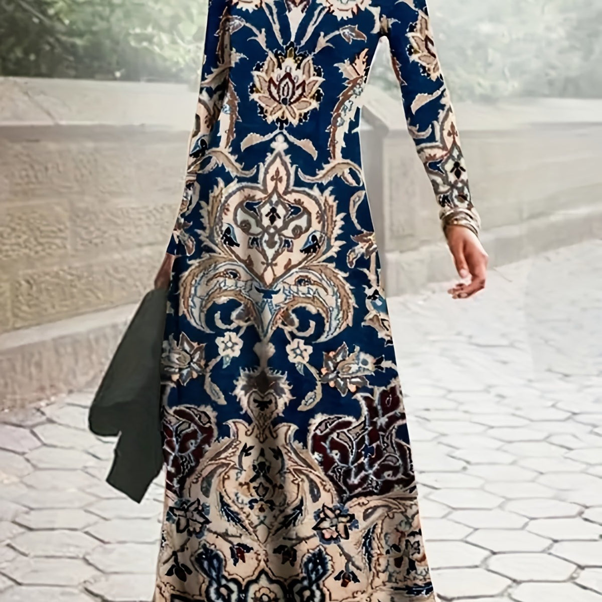  Floral Print Long Sleeve Maxi Dress