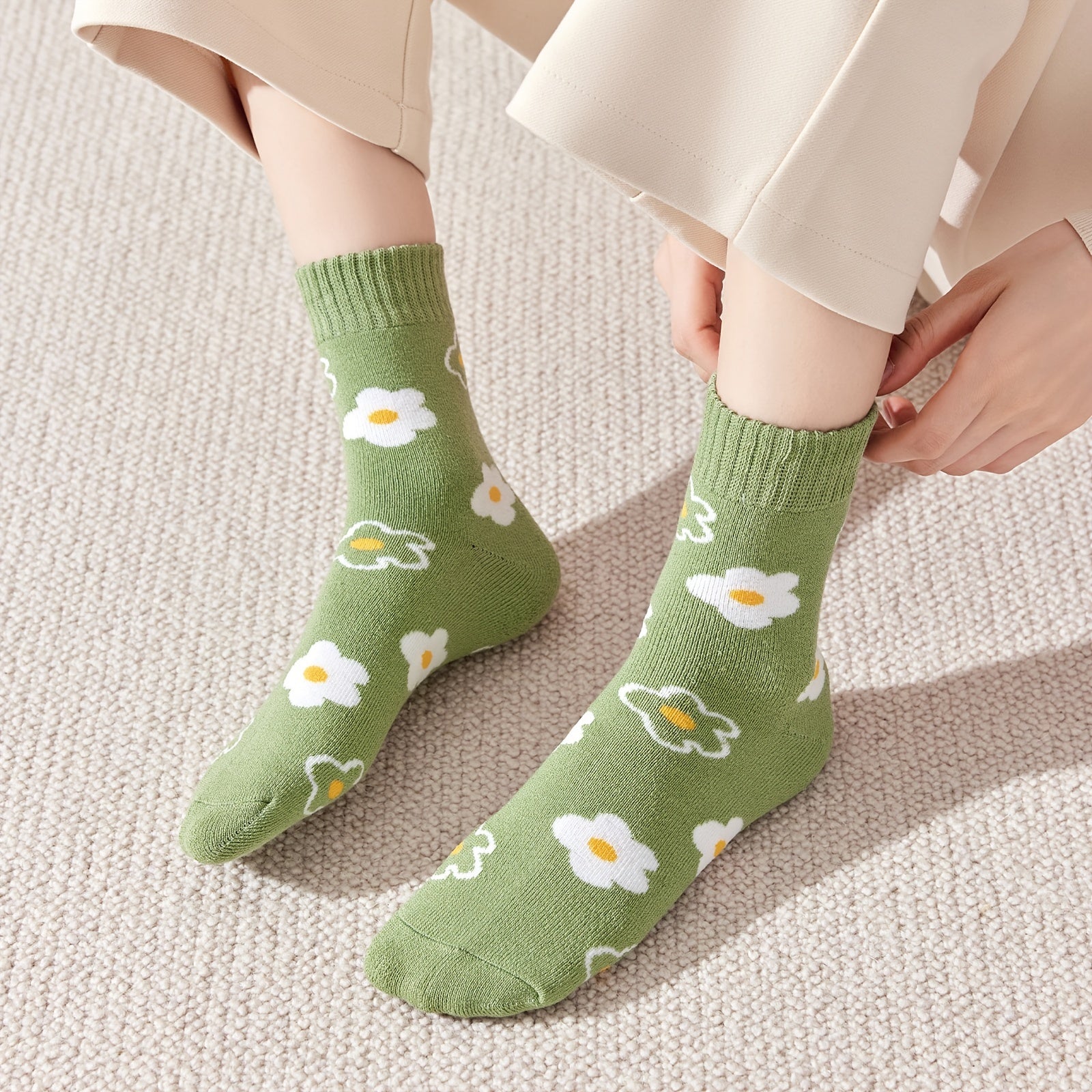 Floral Print Mid Tube Socks for Women