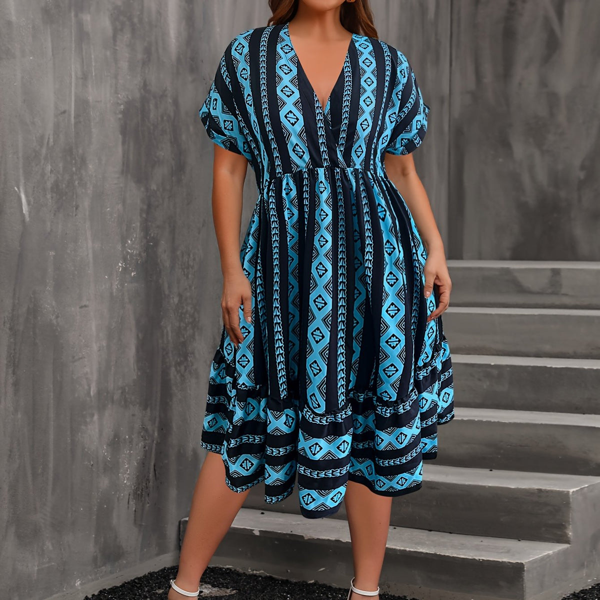 Geometric Print Batwing Sleeve Plus Size Boho Dress