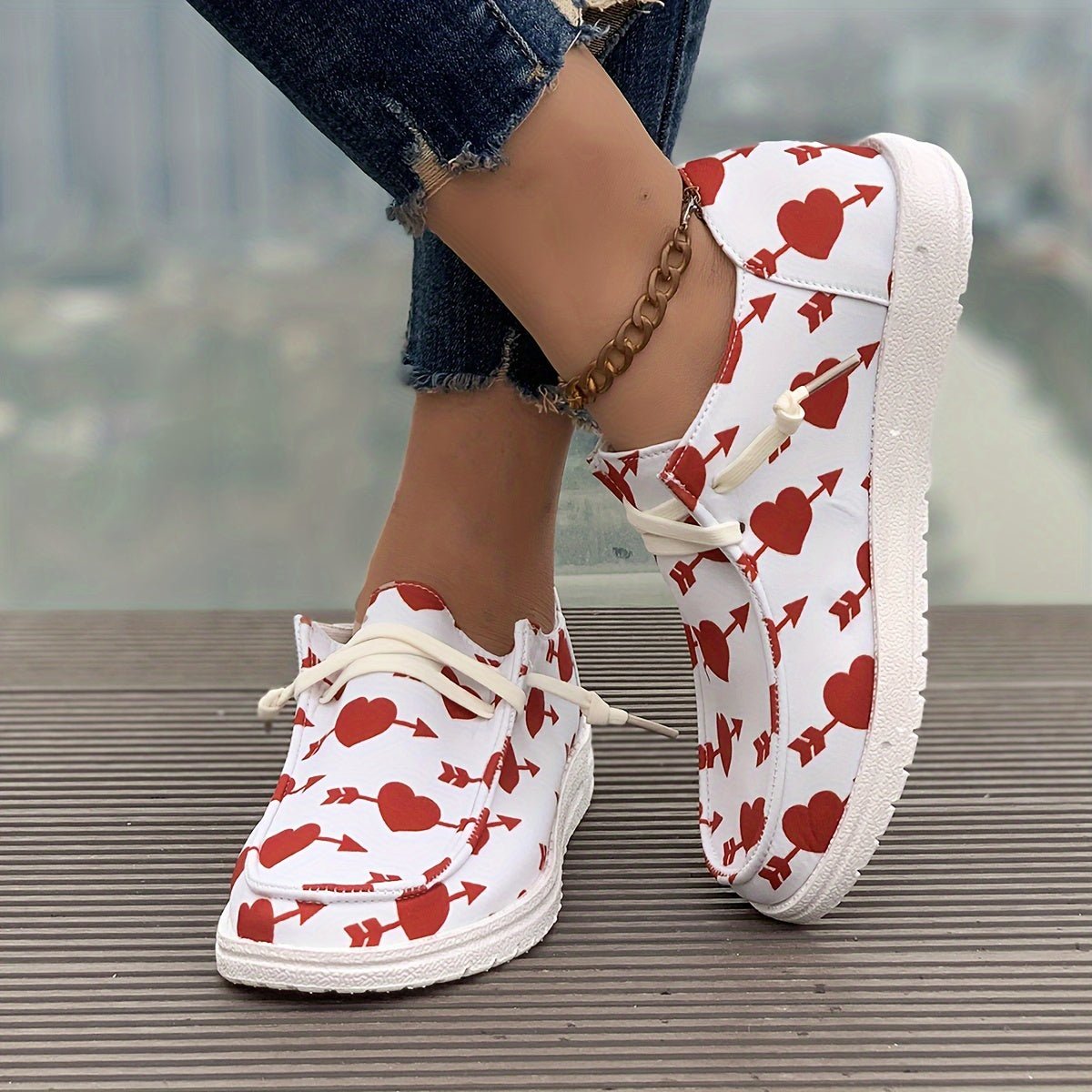 Women's Heart Pattern Skate Shoes