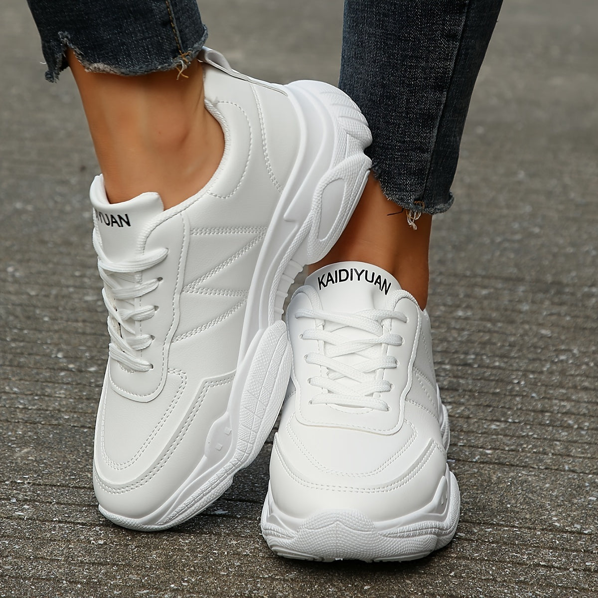 Women's Lace-up Athletic Running Shoes Soft Sole Casual Sneakers
