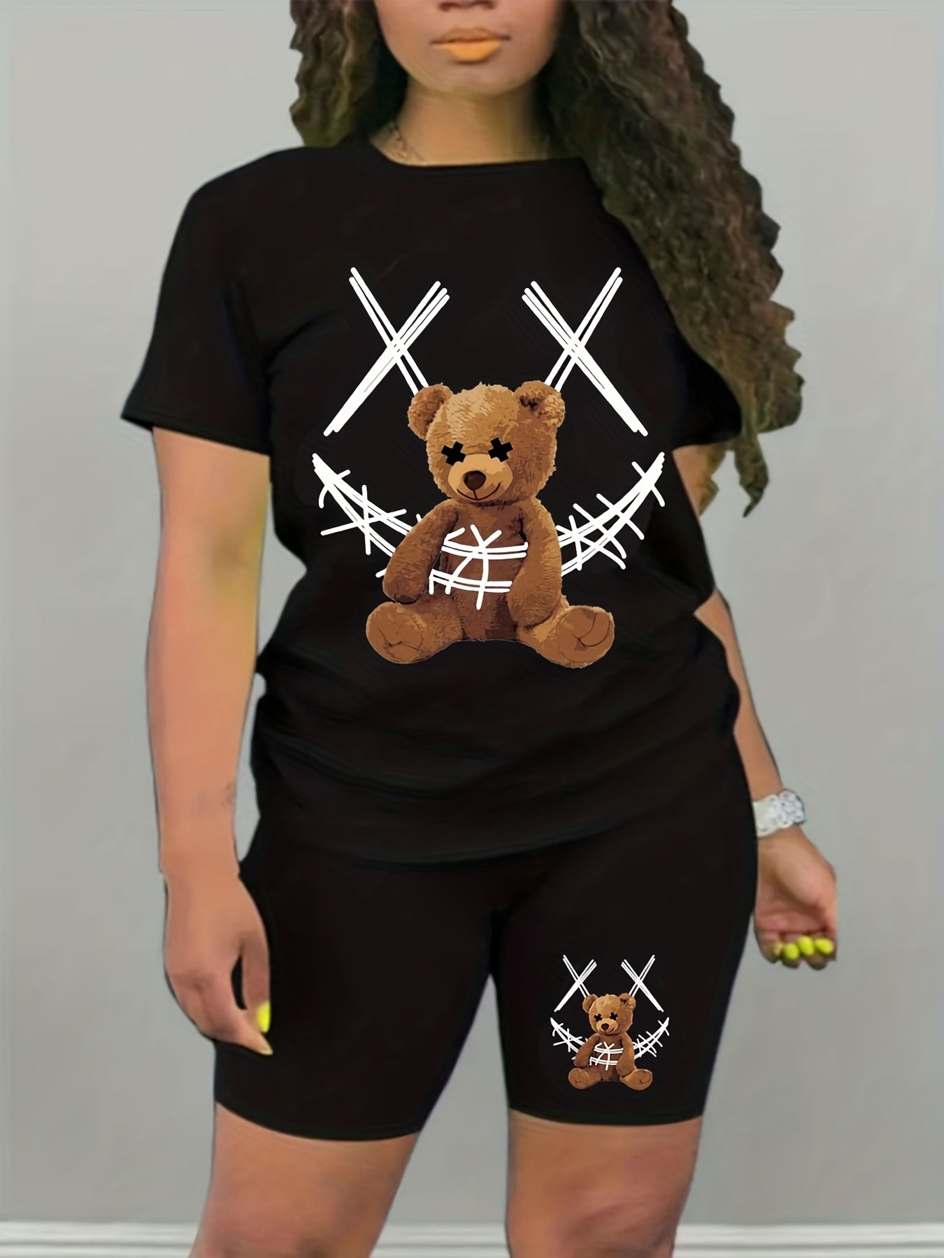 2pcs Bear Graphic Summer Sports Suit Loose Top & Shorts