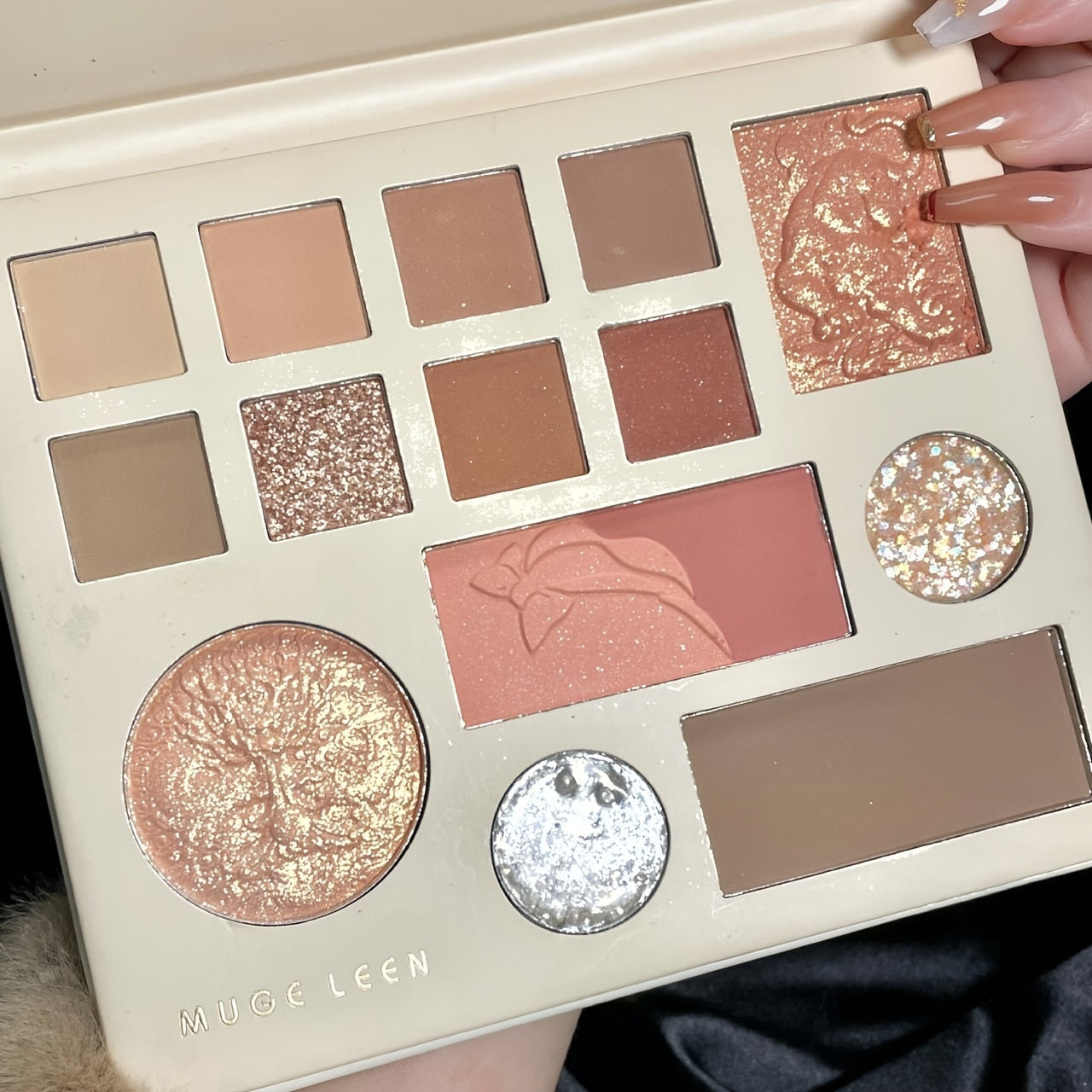 3-In-1 Eyeshadow Blush Highlighter Palette