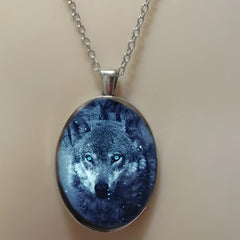 Totem Faith Wolf Head Round Pendant Necklace for Daughter