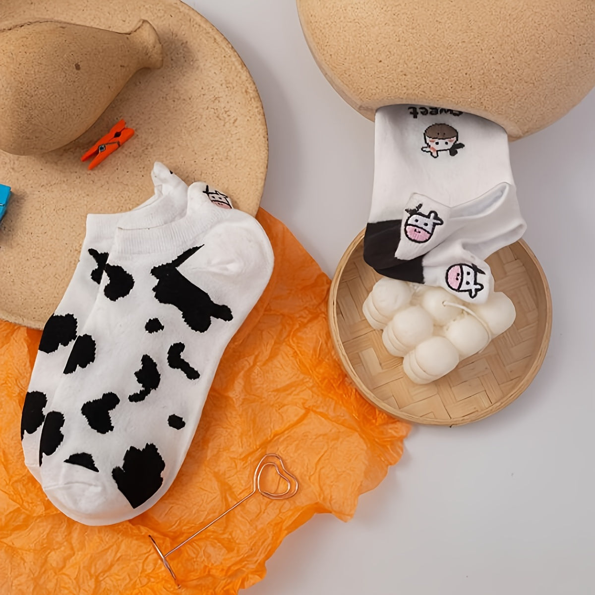 2 Pairs Cartoon Cow Print Socks & Lightweight Low Cut Ankle Socks