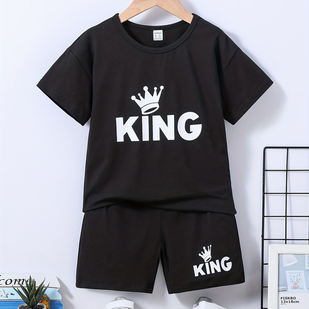 2pcs Boys Teen Casual KING Crown Graphic Print T shirt & Shorts Set