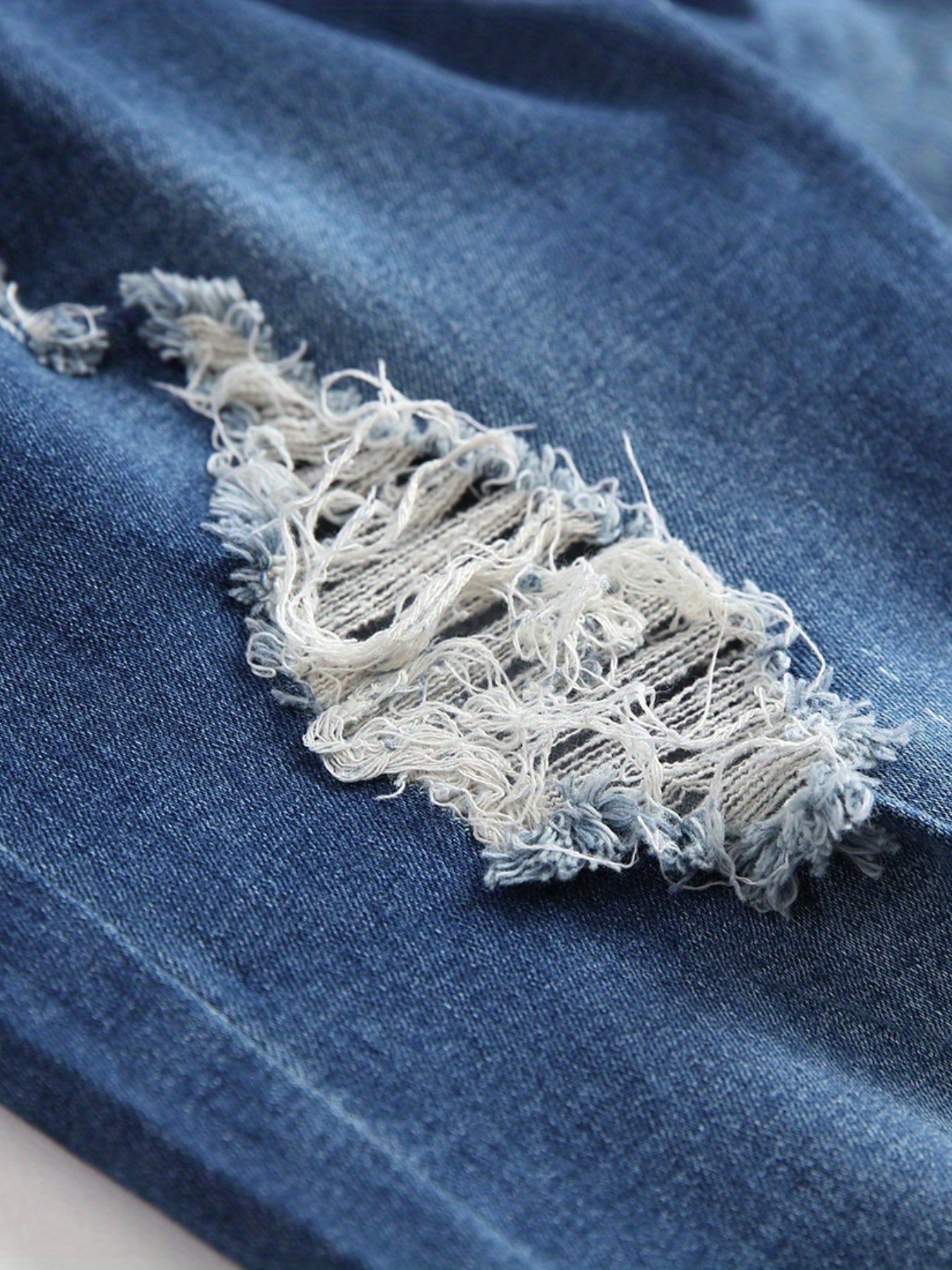 Men Ripped Distressed Destroyed Fit Washed Denim Jeans