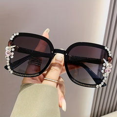 Geometric Frame Polarized Sunglasses for Stylish Look