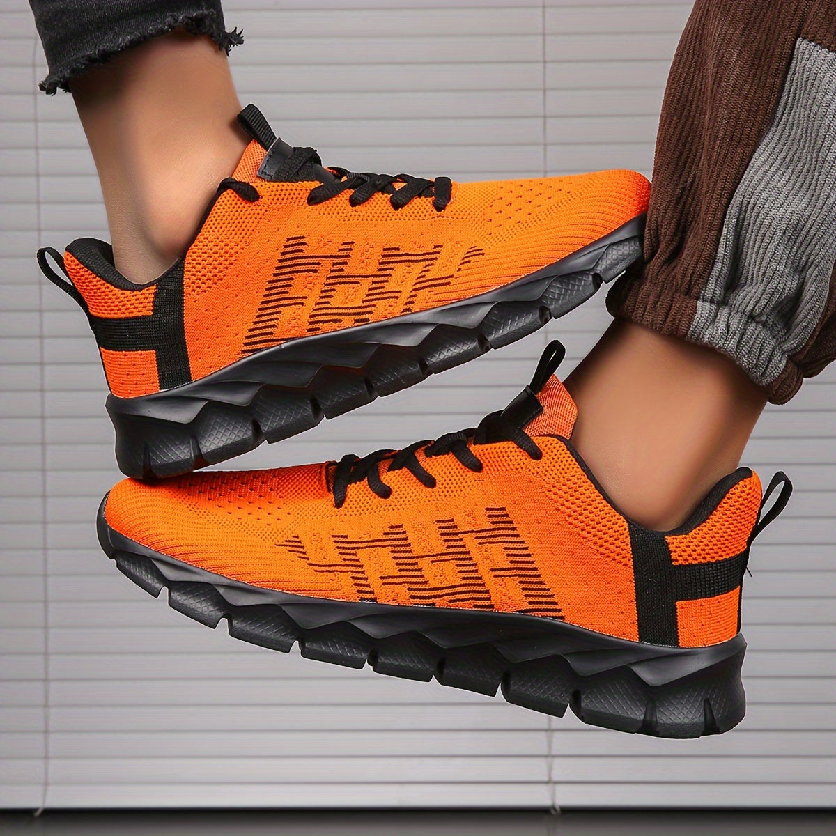 Breathable Flying Woven Running Shoes Lightweight Shock Absorption Sneakers