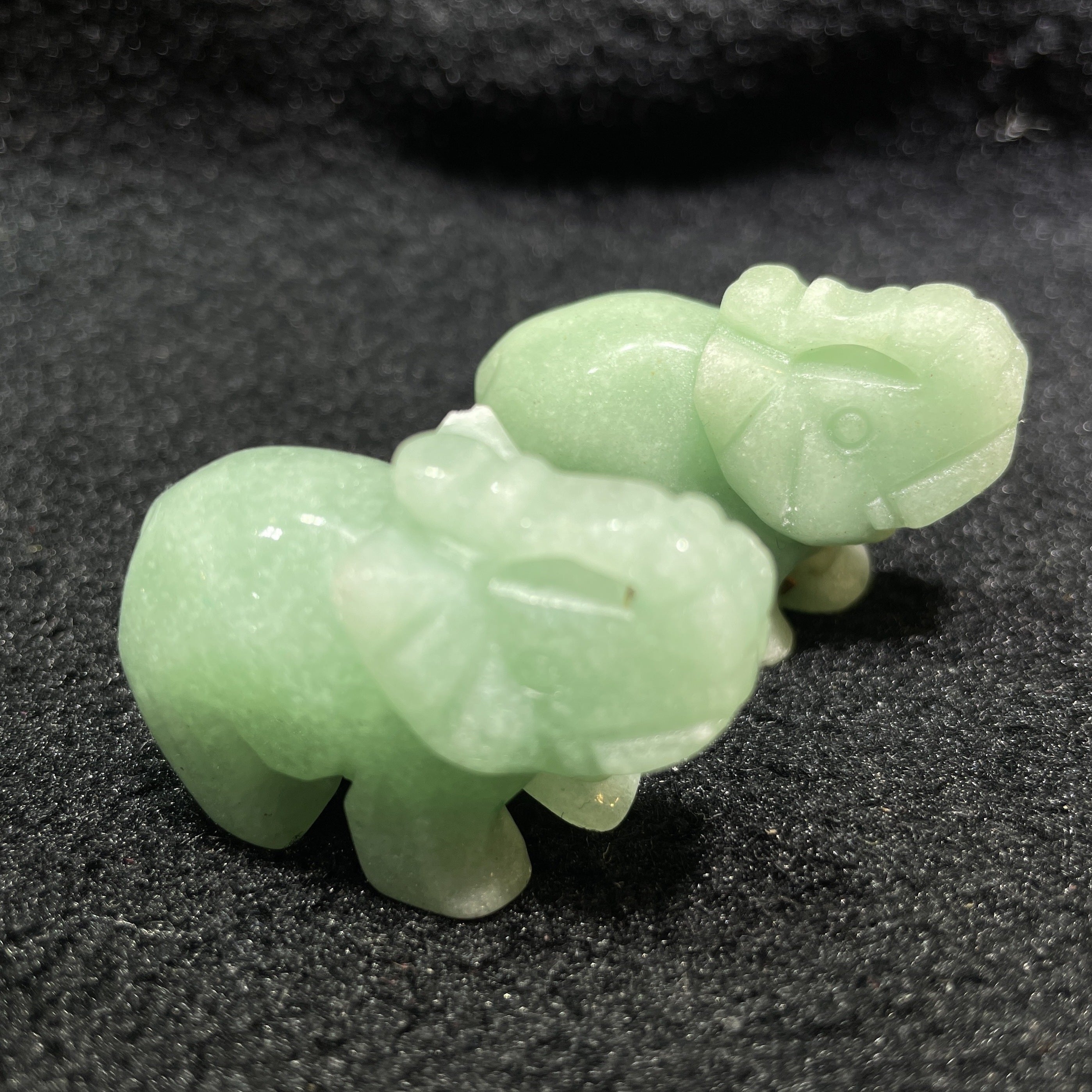Green Aventurine Jade Stone Crystal Elephant Decoration