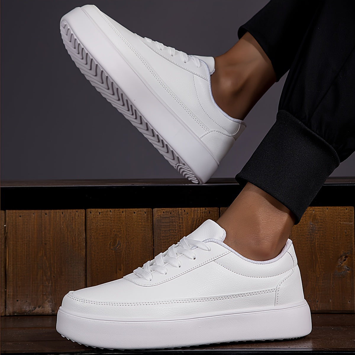 Men's Comfy Skate Shoes Anti Skid Breathable Lace Up Platform Sneakers