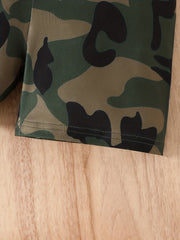 Boys Dino & Letter Print Short Sleeve T-shirt & Camo Shorts Set
