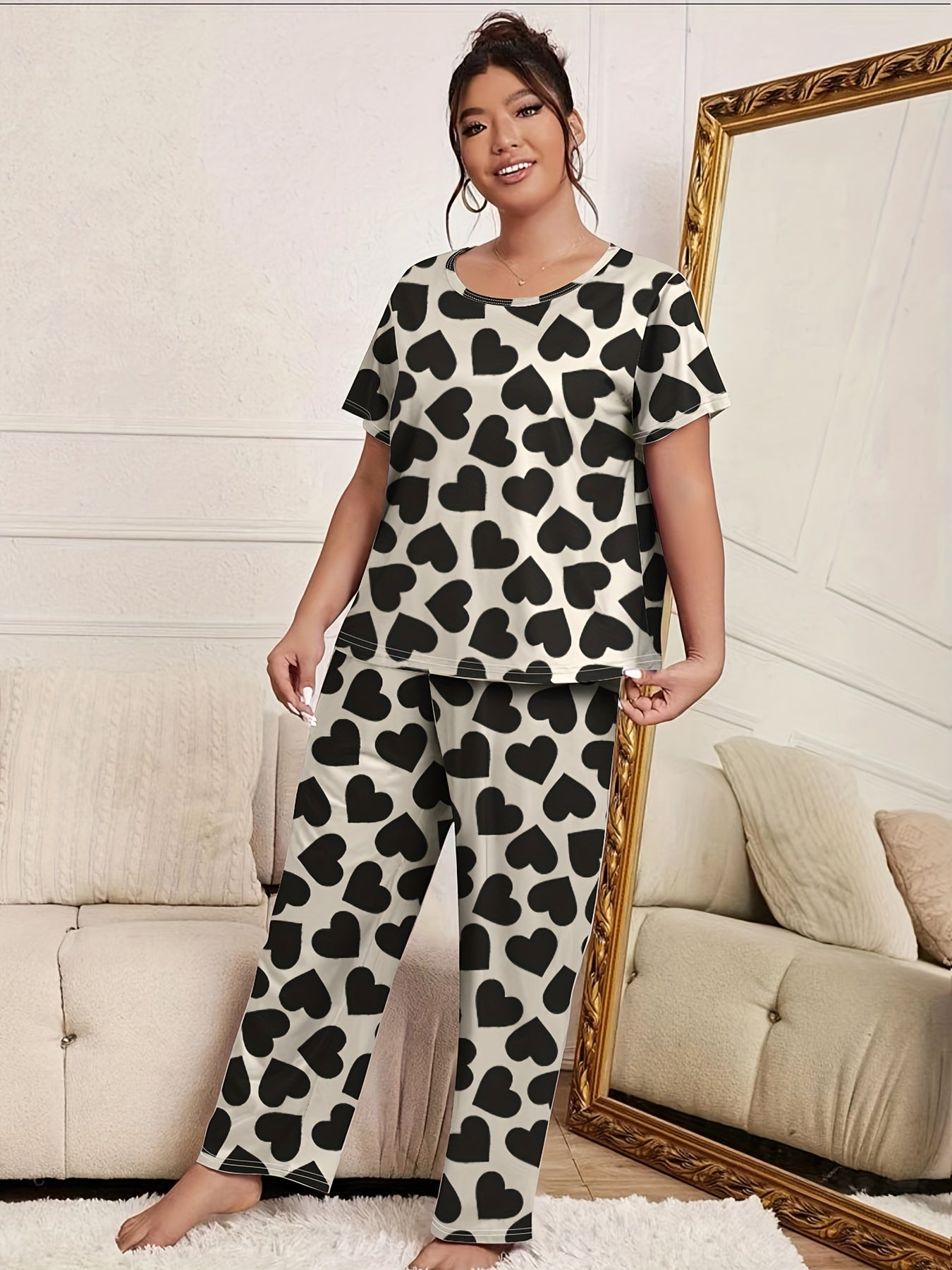  Heart Print Pajama Set Short Sleeve Round Neck Top & Pants