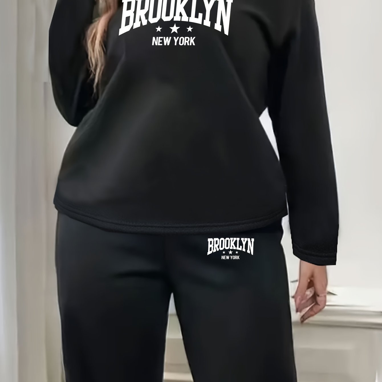  Women's Casual Lounge Set - Letter Print Fleece Top & Joggers