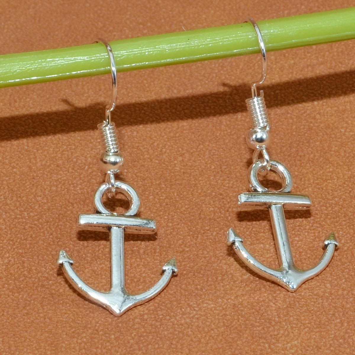 Retro Silvery Anchor Earrings & Fashionable Jewelry for Women