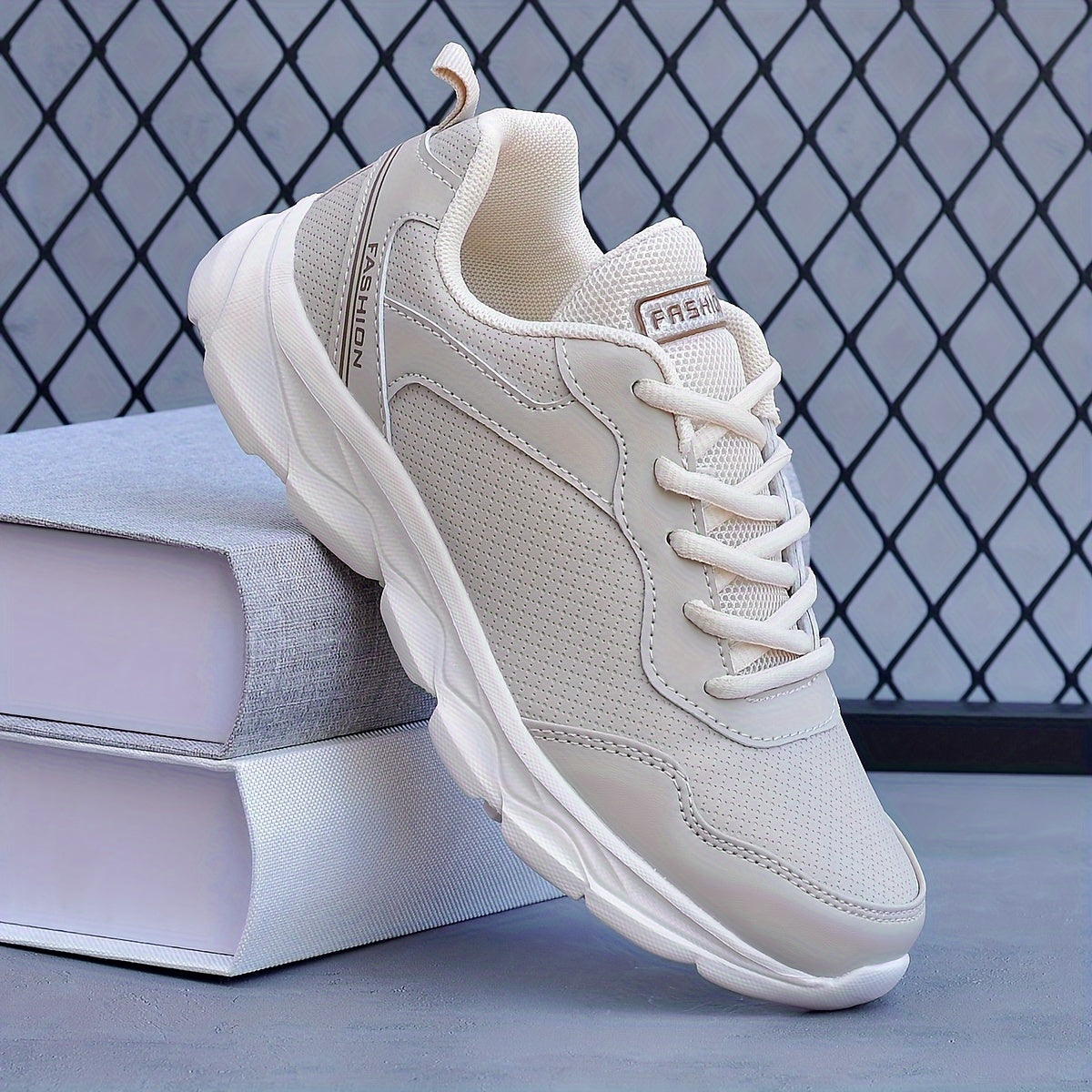 Mesh Breathable Shockproof Sports Shoes Lightweight Non-slip Travel Shoes